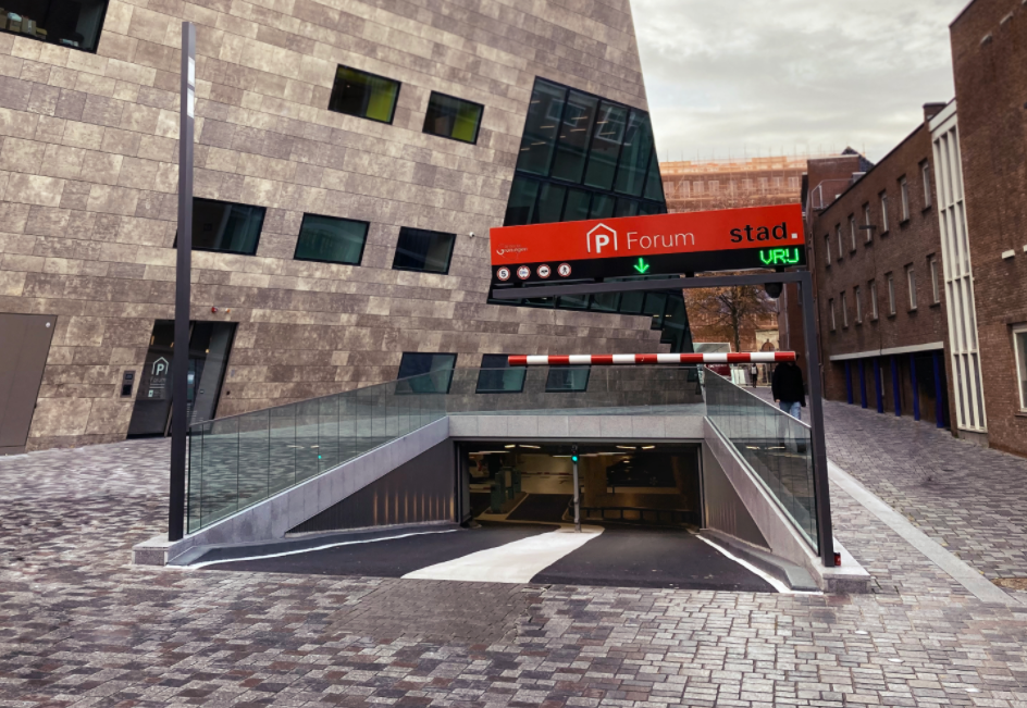 GRONINGEN - groninger forum - 001